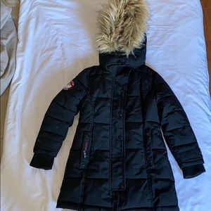 COPY - Canada 🇨🇦 weather gear faux for coat 🧥